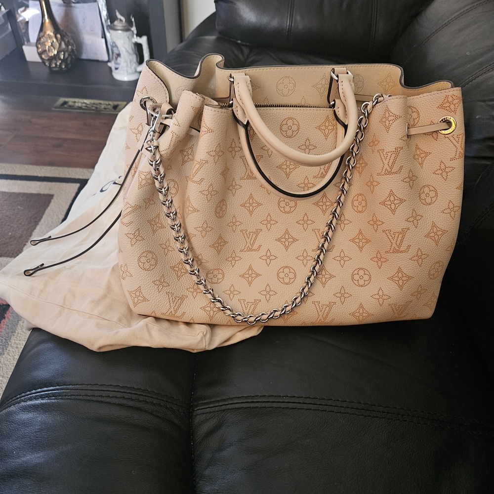 Louis Vuitton Beige Bella Tote